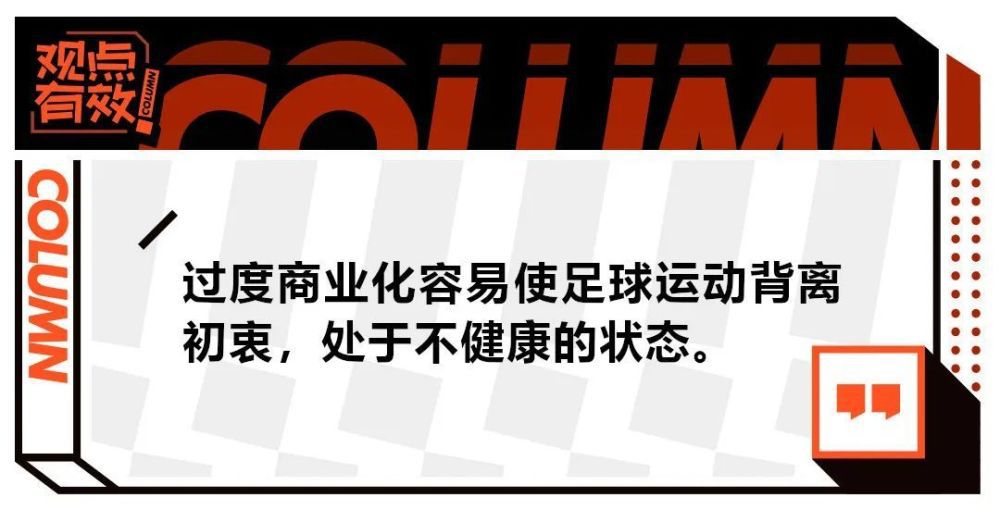 这个年轻的蝙蝠侠，正在适应自己的身份，寻找为何而战的理由，破碎、忧郁与绝望的气质使其更像是一个普通人